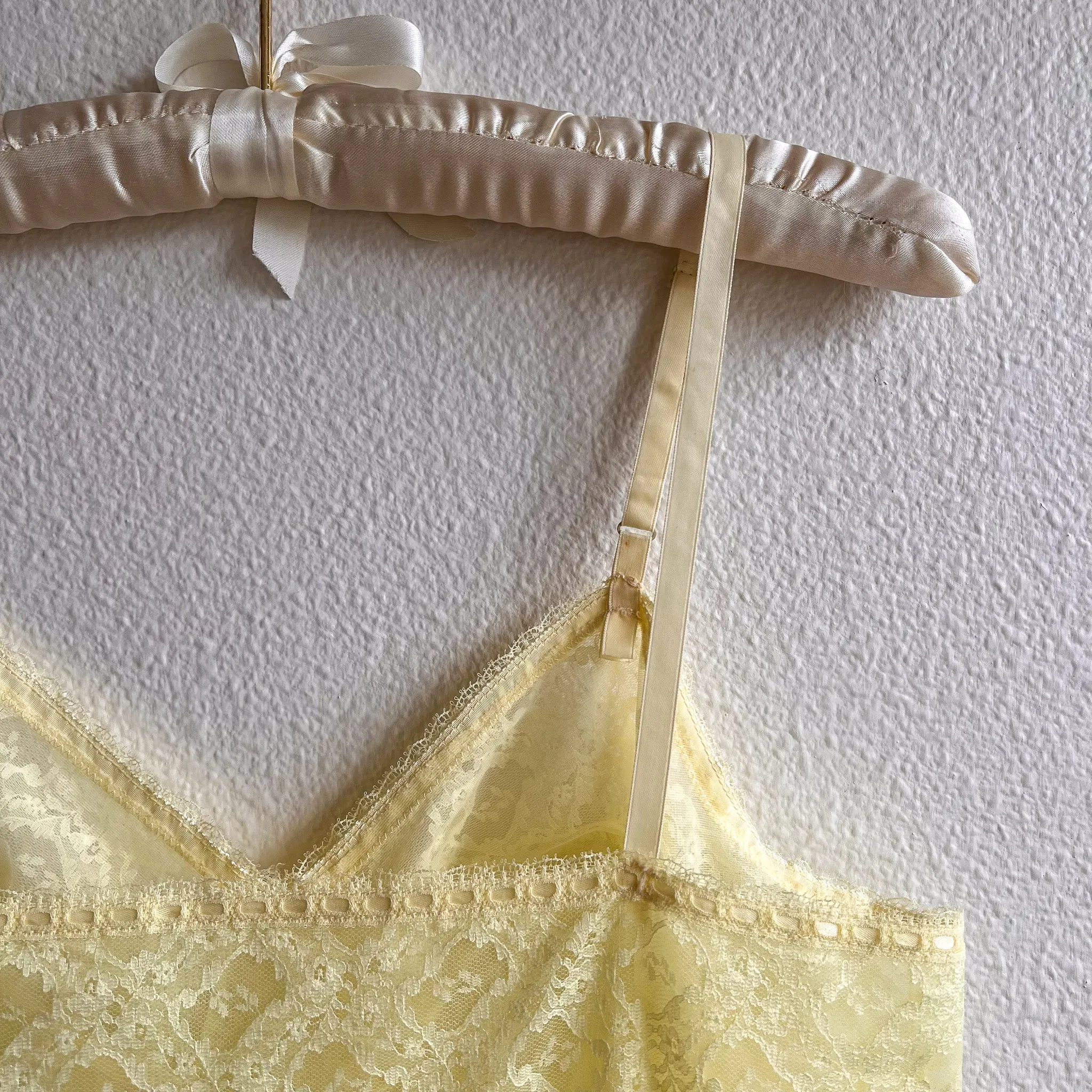 1960s Pale Yellow Slip Dress With Lace (S/M)