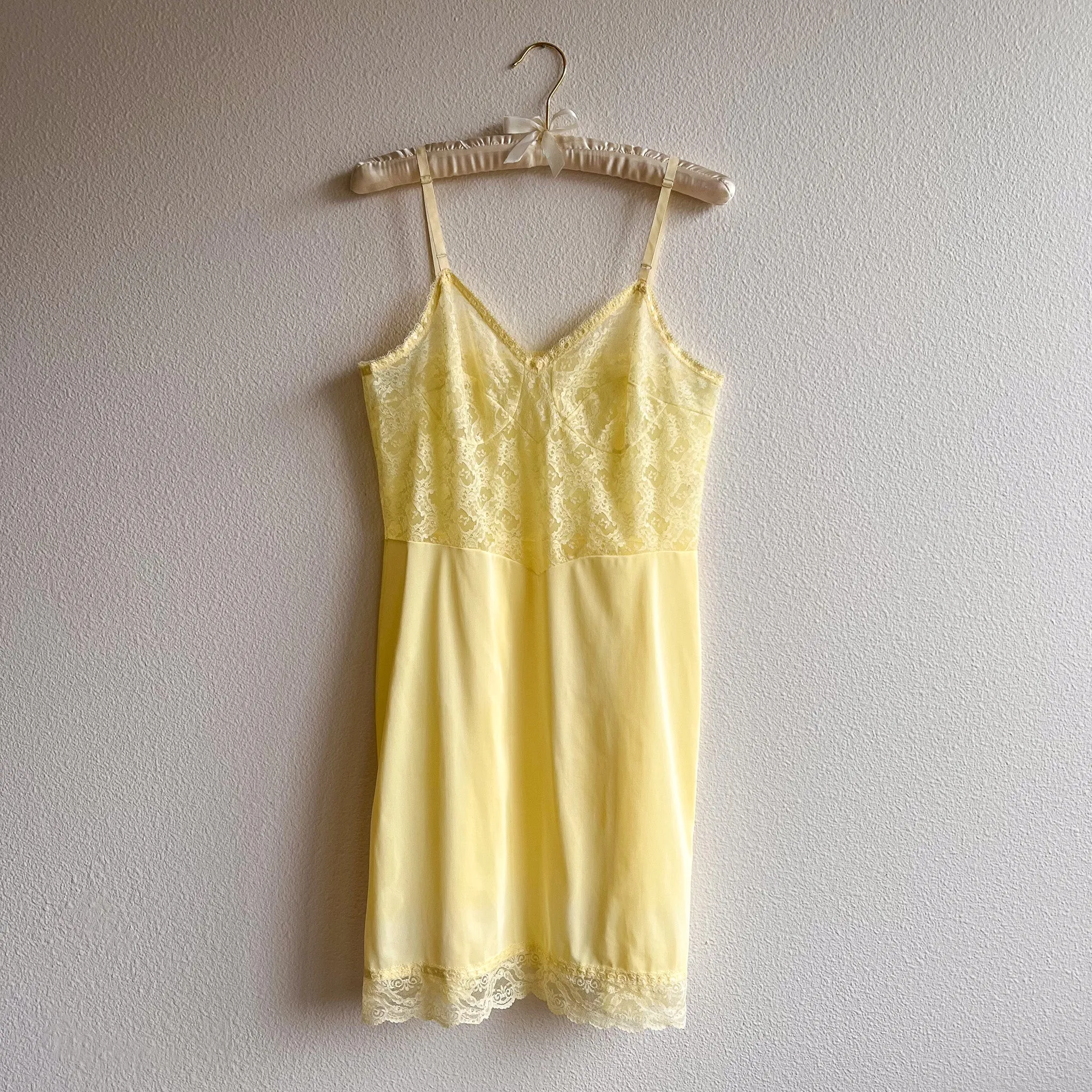 1960s Pale Yellow Slip Dress With Lace (S/M)