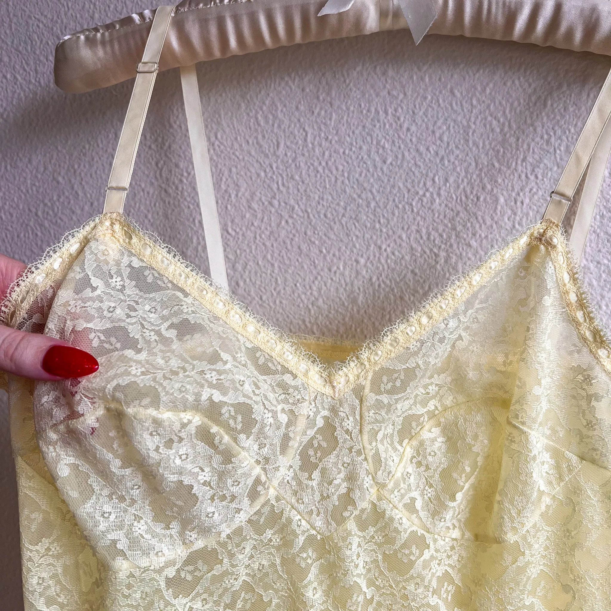 1960s Pale Yellow Slip Dress With Lace (S/M)