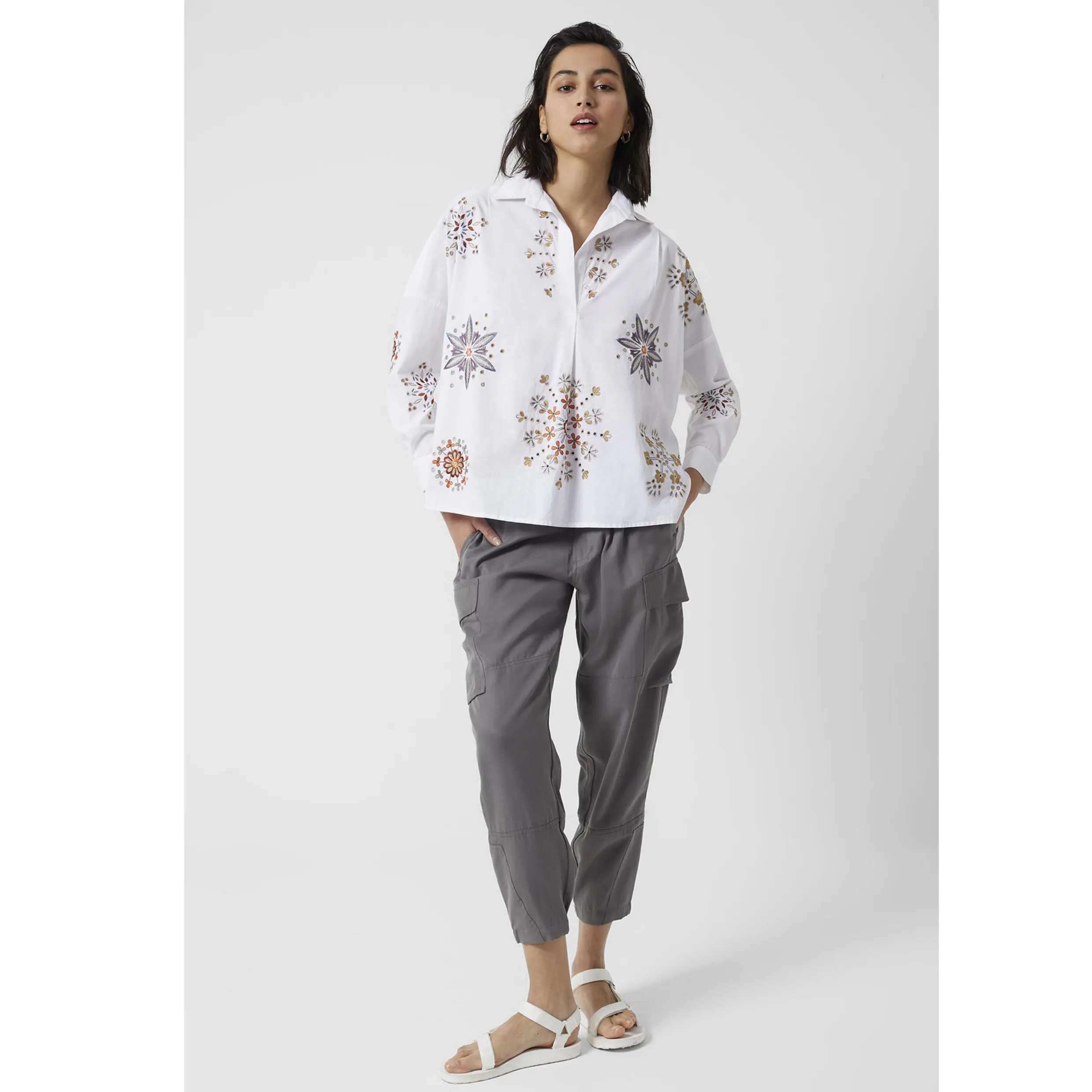 French Connection EZAN EMBROIDERED ORGANIC RHODES SHIRT 72SAX