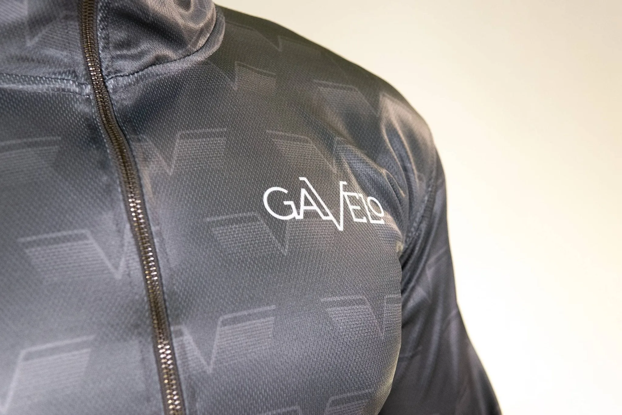 Gavelo Track Jacket - Carbon