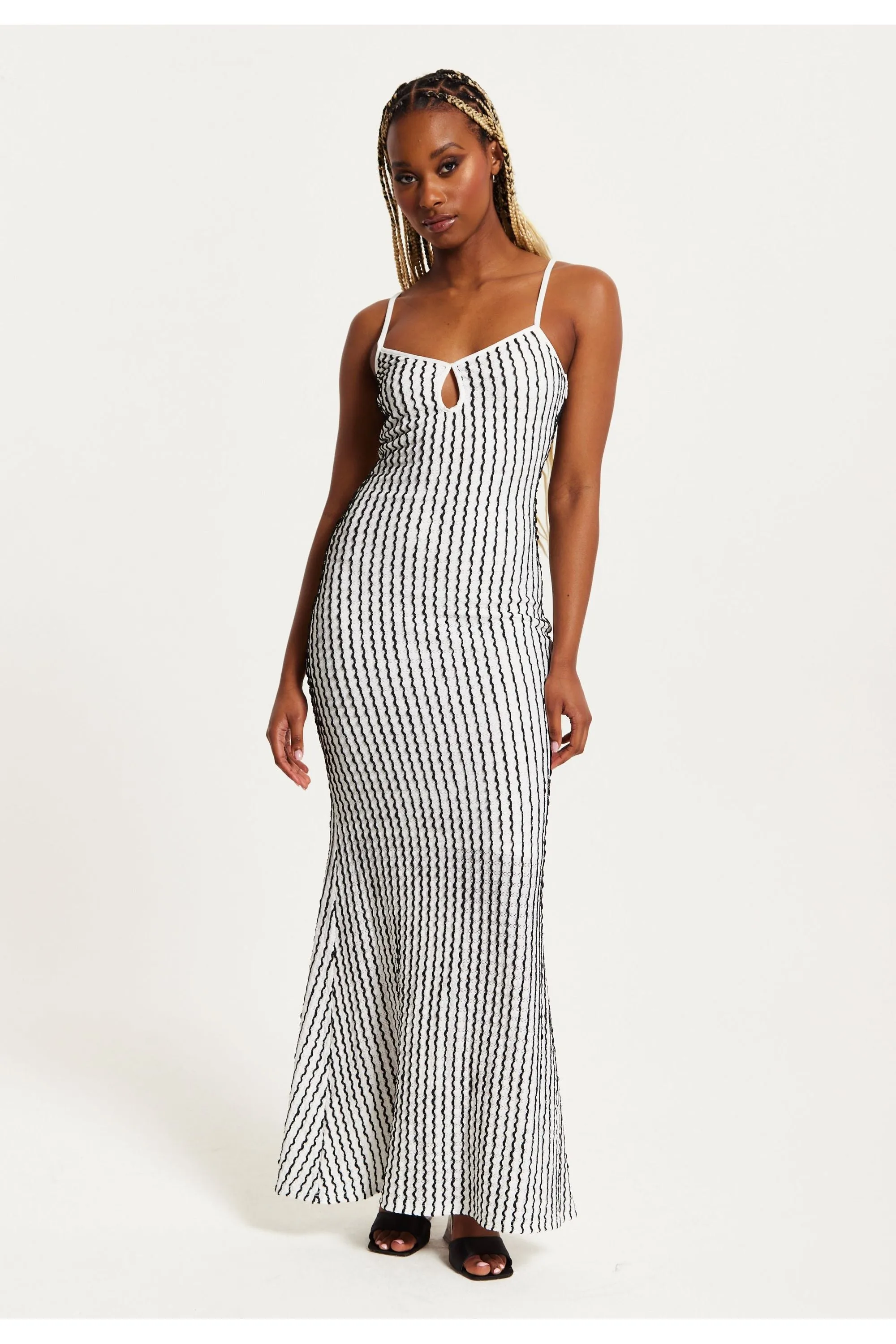 Liquorish Elegant Striped Maxi Dress In Black & White