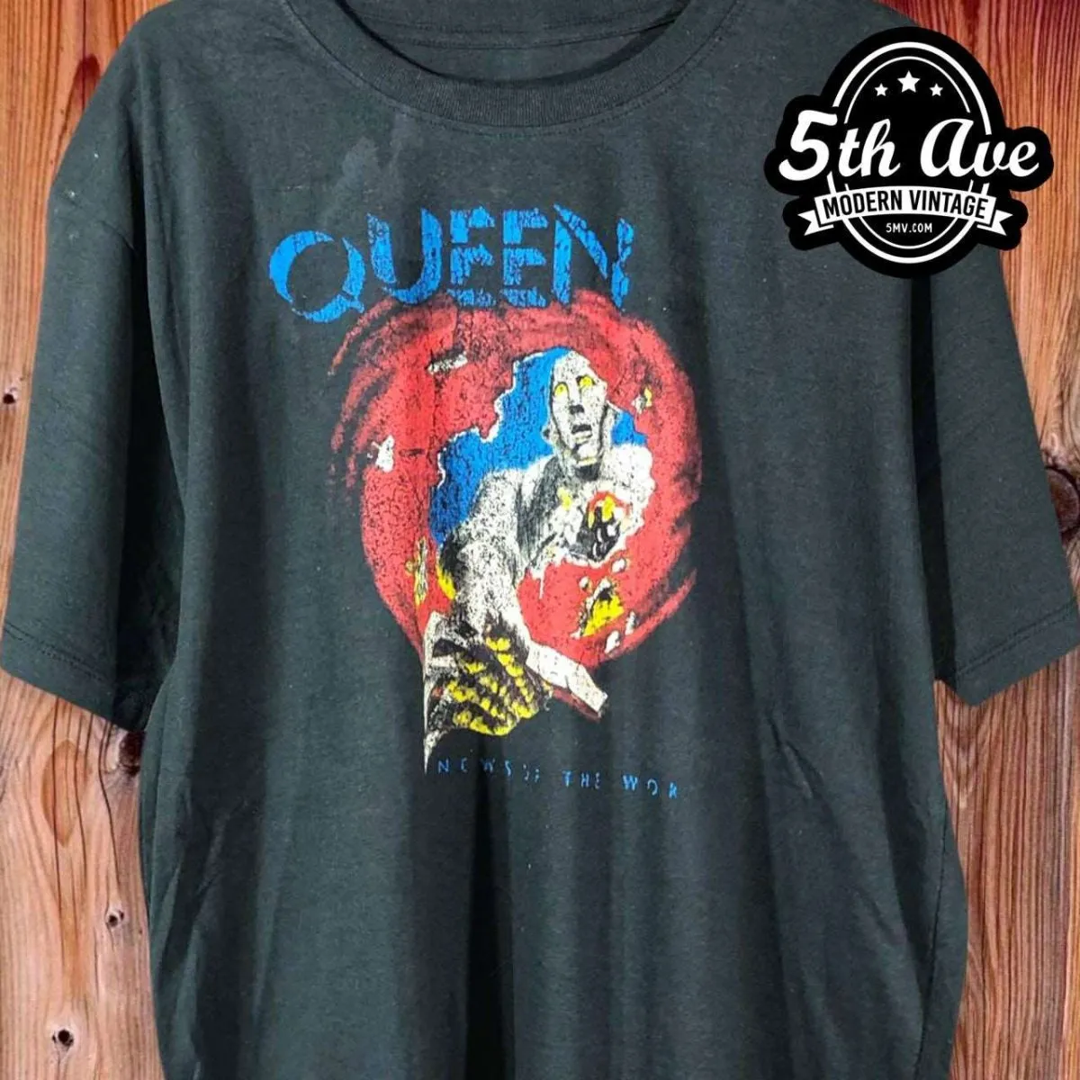 Queen News of the World - New Vintage Band T shirt