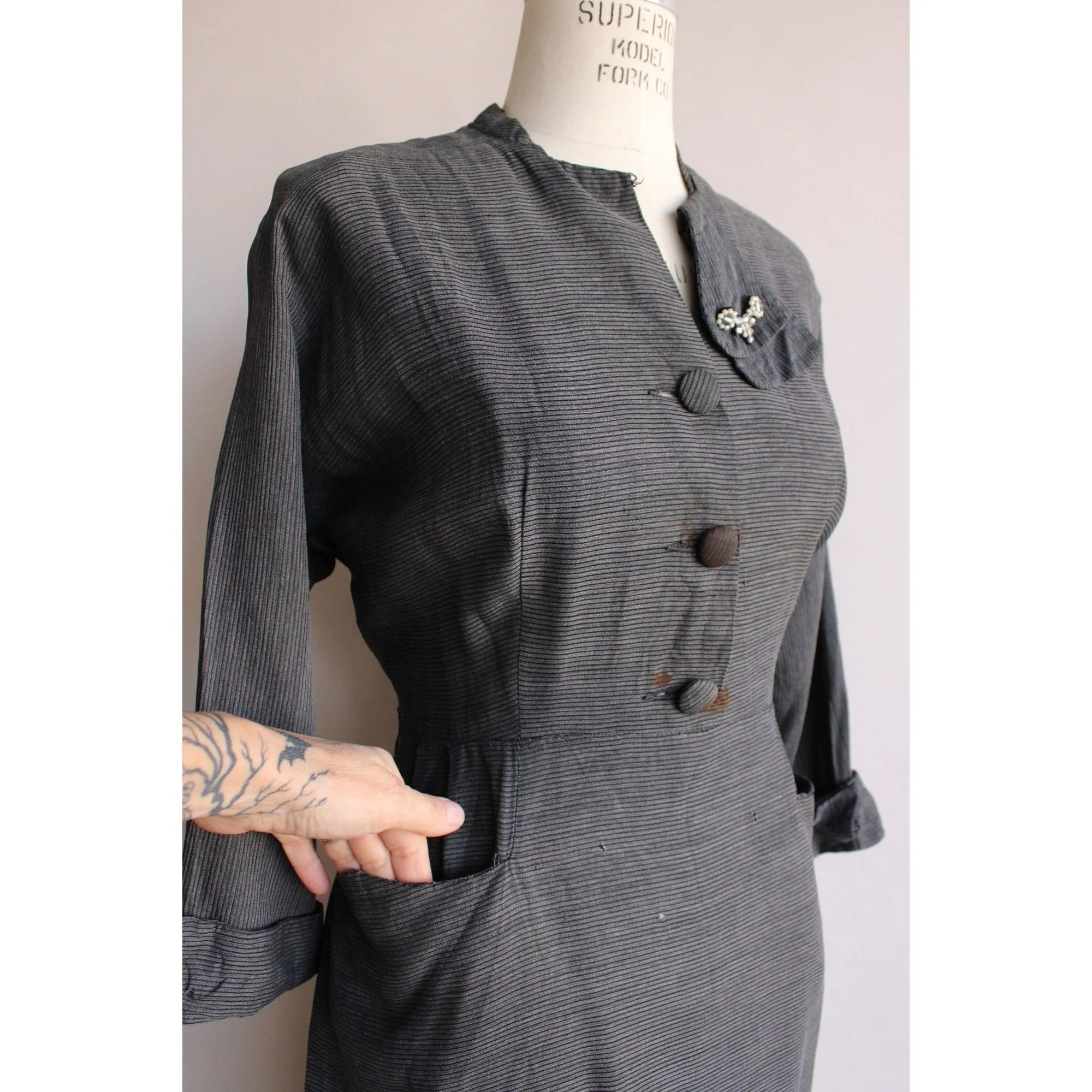 Vintage 1940s  Charles Hymen Dress With Pockets,